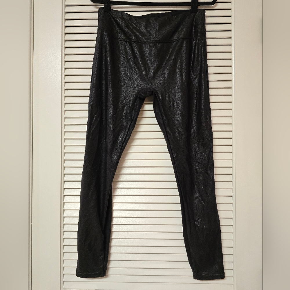 Santiny - Black Shiny Stretchy Leggings